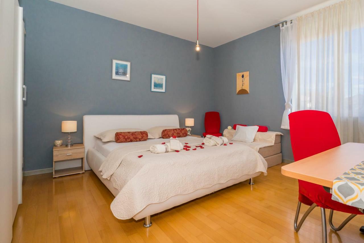 Apartment Old Town With Sea View Split Exterior foto